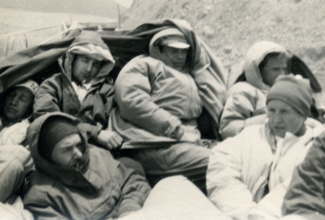 Уже СОРОК лет прошло… (Альпинизм, женское восхождение...)