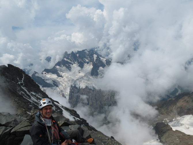 Поселок Домбай, г. Домбай - Ульген Главный - 4048м (3б, Альпинизм)