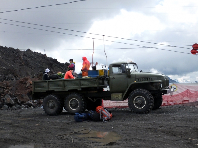 Эльбрпусская автотрасса МИР-БОЧКИ). (Путешествия, эльбрус.)