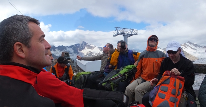 Эльбрпусская автотрасса МИР-БОЧКИ). (Путешествия, эльбрус.)