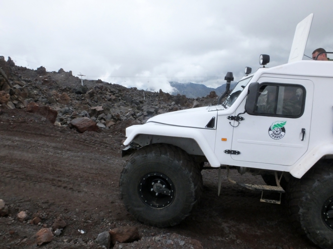 Эльбрпусская автотрасса МИР-БОЧКИ). (Путешествия, эльбрус.)