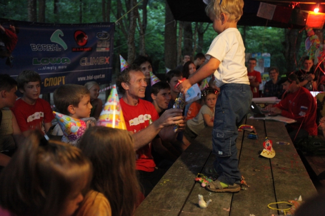 Гуамка-2014: солнце, скалы, детвора! (Скалолазание, апшеронский район, краснодарский край, скалолазание, фестиваль, борис егоров, егор крячков, константин гнедыш, алексей рубцов, вероника волкова, яна ковалева, дмитрий сарапаев, владимир мурзаев, александра провалова.)