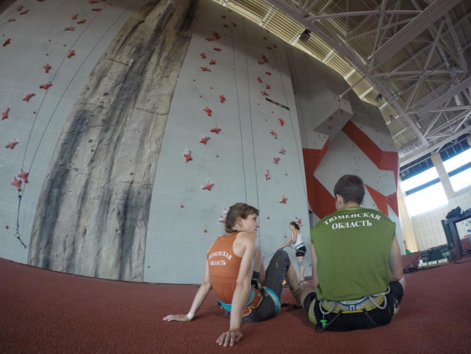 Сильнейшие скалолазы России начали подготовку к чемпионату мира-2014 (Скалолазание, александр шиков, никита суюшкин, дарья кан, наталья титова, станислав кокорин, тренировочное мероприятие, скорость, тюмень, сергей сергеевич сергеев, мария красавина)