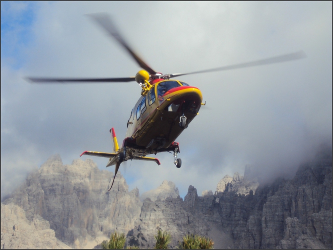 Альпинисты, туристы, лыжники! Страховка на территории всех Доломитовых Альп. (Альпинизм, доломиты, помощь в горах, италия, помощь)