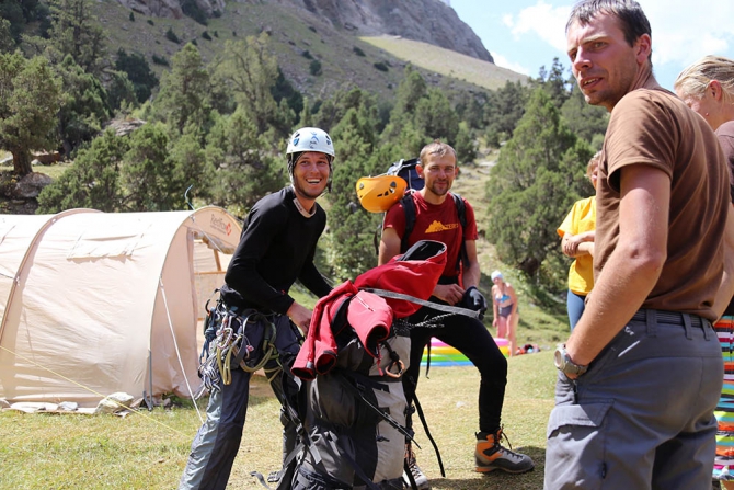С головой в Каравшин! (Альпинизм, технический класс, очный чемпионат, соревнования, горы)