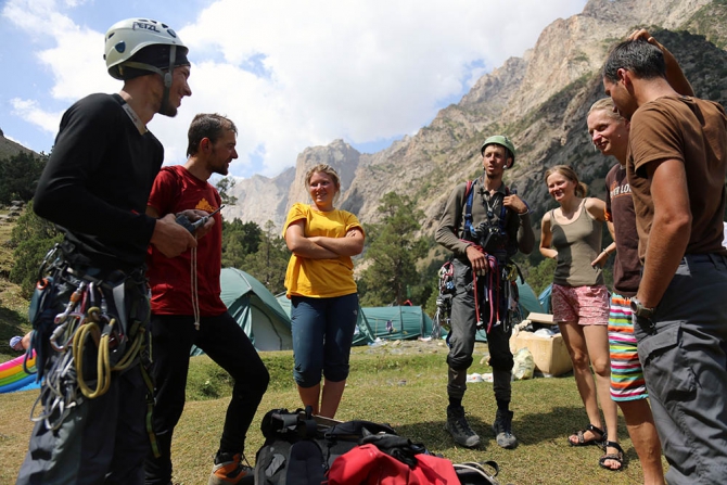 С головой в Каравшин! (Альпинизм, технический класс, очный чемпионат, соревнования, горы)