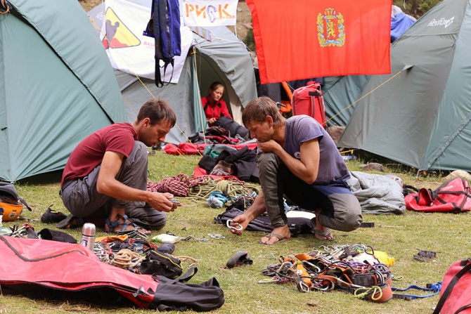 С головой в Каравшин! (Альпинизм, технический класс, очный чемпионат, соревнования, горы)