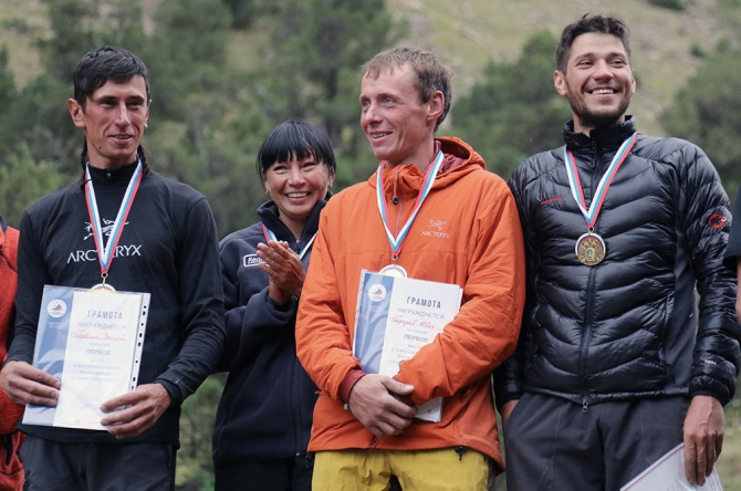С головой в Каравшин! (Альпинизм, технический класс, очный чемпионат, соревнования, горы)
