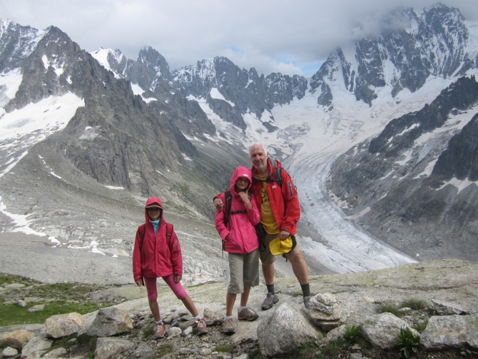 Поход по маршруту Balcon de la Mer de Glace в Шамони (Альпинизм, ледник мер де глас, приют куверкль, приют шарпуа, трекинг)