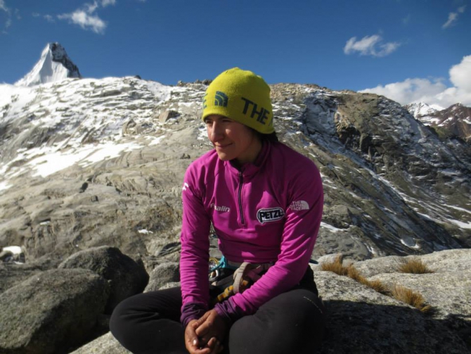 А эквадорцы продолжают лезть на Кызыл -Аскер... (Альпинизм, карла перес, somos ecuador, иван вальехо, кызыл-аскер)