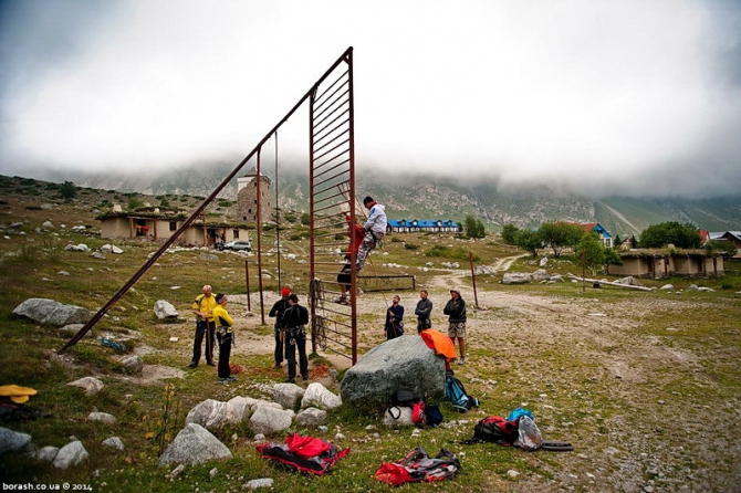 Работа горной школы "Категория трудности" в Безенги 2014 (Альпинизм, горная школа "категория трудности" им.ставницера, ситник михаил, сборы, альпинизм)