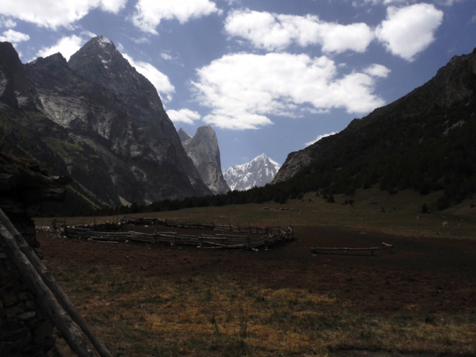 Каравшин. Как круто провести время... Или не замерзнуть! (клепиков, воронова, иркутск, 4810, чемпионат, п. одесса, залезли, альпинизм)