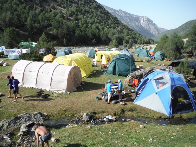 Каравшин. Как круто провести время... Или не замерзнуть! (клепиков, воронова, иркутск, 4810, чемпионат, п. одесса, залезли, альпинизм)