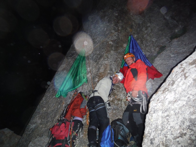 Каравшин. Как круто провести время... Или не замерзнуть! (клепиков, воронова, иркутск, 4810, чемпионат, п. одесса, залезли, альпинизм)