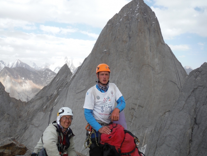 Каравшин. Как круто провести время... Или не замерзнуть! (клепиков, воронова, иркутск, 4810, чемпионат, п. одесса, залезли, альпинизм)