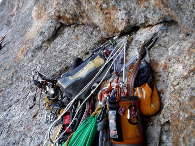 Каравшин. Как круто провести время... Или не замерзнуть! (клепиков, воронова, иркутск, 4810, чемпионат, п. одесса, залезли, альпинизм)