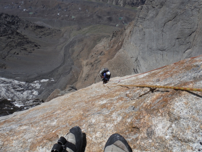 Каравшин. Как круто провести время... Или не замерзнуть! (клепиков, воронова, иркутск, 4810, чемпионат, п. одесса, залезли, альпинизм)