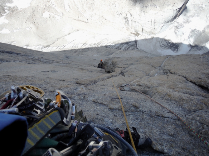 Каравшин. Как круто провести время... Или не замерзнуть! (клепиков, воронова, иркутск, 4810, чемпионат, п. одесса, залезли, альпинизм)