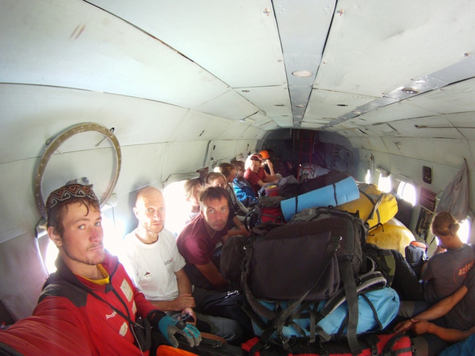 Каравшин. Как круто провести время... Или не замерзнуть! (клепиков, воронова, иркутск, 4810, чемпионат, п. одесса, залезли, альпинизм)