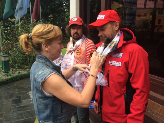 Экспедиция клуба 7 Вершин на Чо-Ойю прибыла в Лхасу (Альпинизм, клуб 7 вершин, лхаса, абрамов, гималаи, клуб 7 вершин, лхаса, абрамов, гималаи, клуб 7 вершин, лхаса, абрамов, гималаи)