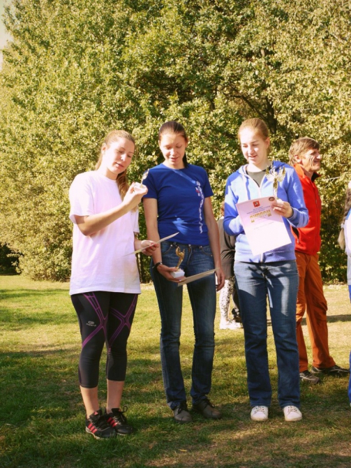 Альпинисты Москвы пробежали традиционный кросс памяти Юрия Визбора (Альпинизм, фаис москвы, клуб 7 вершин, альпиндустрия, нпф баск, венто, клуб им. визбора, кросс памяти визбора, клубный зачет)