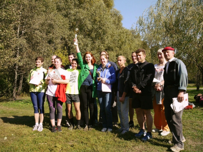 Альпинисты Москвы пробежали традиционный кросс памяти Юрия Визбора (Альпинизм, фаис москвы, клуб 7 вершин, альпиндустрия, нпф баск, венто, клуб им. визбора, кросс памяти визбора, клубный зачет)