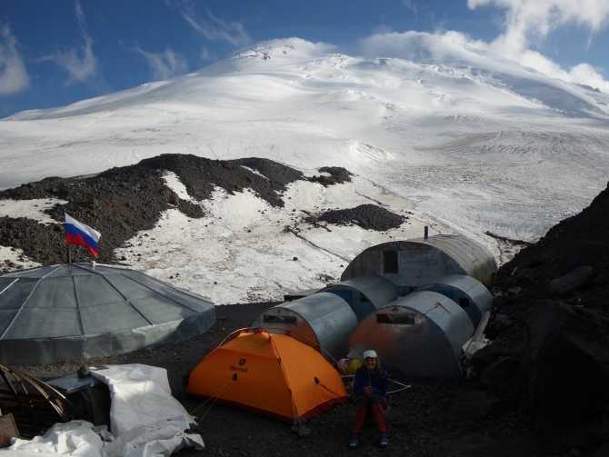 Погулять к Эльбрусу с севера. Спасибо, кошки! (Горный туризм, снаряжение, кавказ, видео, снаряжение, кавказ, видео, снаряжение, кавказ, видео, снаряжение, кавказ, видео, снаряжение, кавказ, видео, снаряжение, кавказ, видео)