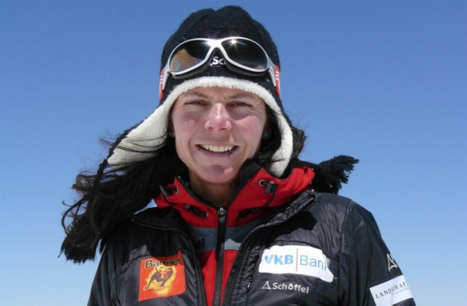 Герлинде Кальтенбруннер - портрет в не мягких тонах. (Альпинизм, гималаи, каракорум, австрия, 8000, 14 восьмитысячников, женский альпинизм, гималаи, каракорум, австрия, 8000, 14 восьмитысячников, женский альпинизм)