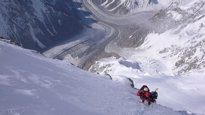 Герлинде Кальтенбруннер - портрет в не мягких тонах. (Альпинизм, гималаи, каракорум, австрия, 8000, 14 восьмитысячников, женский альпинизм, гималаи, каракорум, австрия, 8000, 14 восьмитысячников, женский альпинизм)