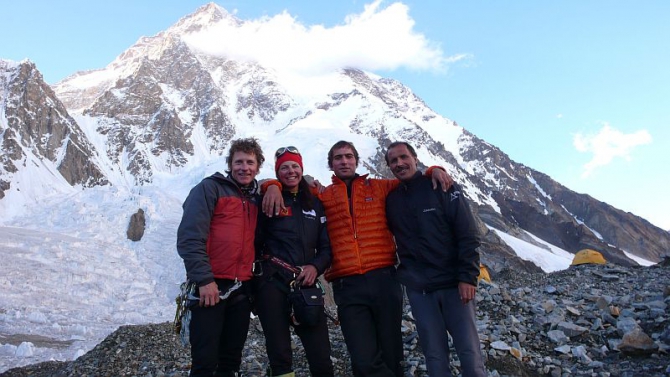 Герлинде Кальтенбруннер - портрет в не мягких тонах. (Альпинизм, гималаи, каракорум, австрия, 8000, 14 восьмитысячников, женский альпинизм, гималаи, каракорум, австрия, 8000, 14 восьмитысячников, женский альпинизм)