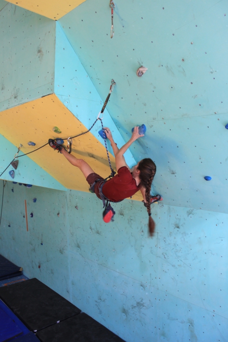 Наконец-то в Волгограде открылся новый скалодром! (Скалолазание)