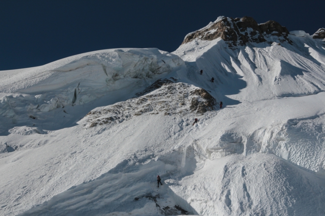 Фотоотчет по памирскому походу. Часть 2. (Горный туризм, турклуб маи, пик корженевской, пик Москва, пик коммунизма, пик Сомони, Сугран, Фортамбек, поляна москвина)