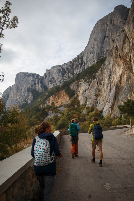 Один день в Крыму (Альпинизм, бейс, бейсджампинг, скалолазание, альпинизм, фрисоло, лазание без страховски, слеклайн, андрей нефедов, сивера)