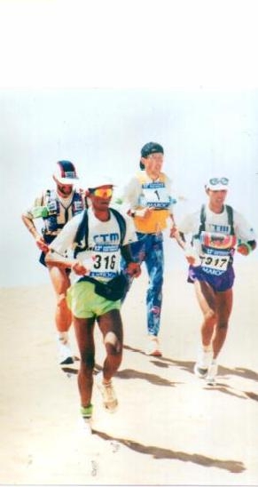 Россиянин Андрей Дерксен - трехкратный победитель самого жесткого марафона в мире «Sultan Marathon des Sables» в 1994, 1995, 1996 годах.