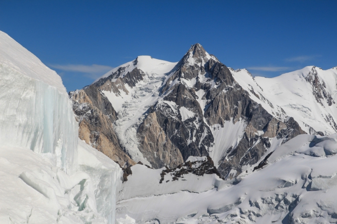 Фотоотчет по памирскому походу. Часть 3. (Горный туризм, пик Сомони, пик коммунизма, турклуб маи, ледник федченко, ледник бивачный, ГМС Федченко, ребро Абалакова, перевал Горбунова)