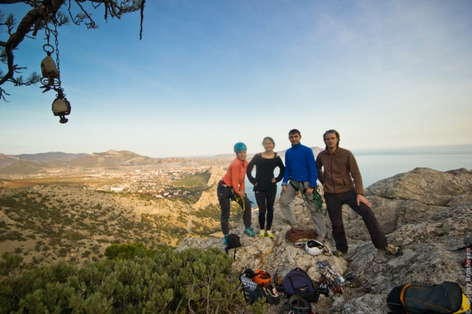 Ноябрьский Сокол. Немного альпинизма (крым, скалы, брошеван, одесса, деревянная тройка, судак, ксс)
