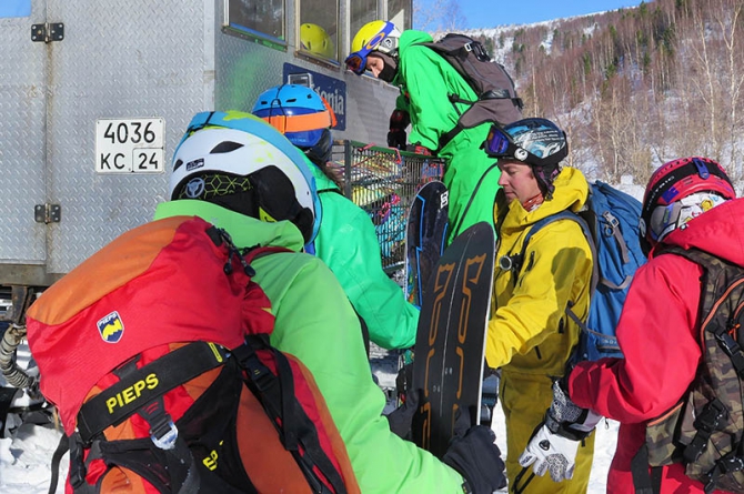 Фрирайд & сноукетскиинг в Приисковом (фоторепорт, Горные лыжи/Сноуборд, сноукеты, Приисковое, приисковый, алекс кузмицкий, Валечка Смирнов, Кузнецкий Алатау)