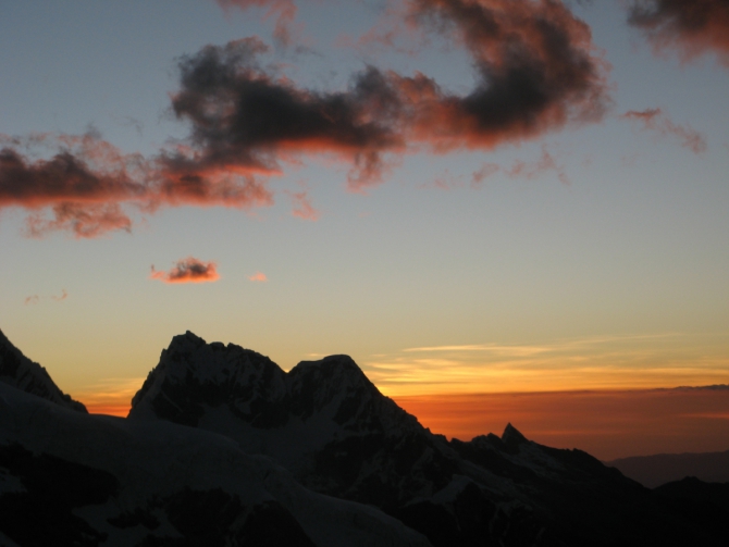 Восхождение на Альпамайо (Alpamayo). 2009г. Отчет о старой поездке (еще раз). (Альпинизм)