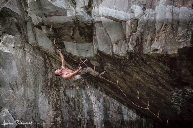 Джефф Мерсье вылез Powerdab D13 (Озерный край, Великобритания, Ледолазание/drytoolling, драйтулинг)