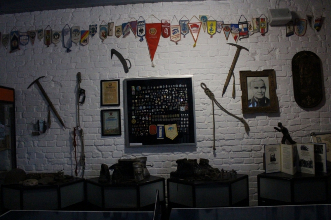 Попуткой до Алма–Аты. Урок #2 (Скалолазание)