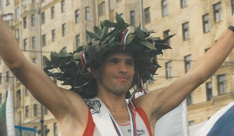 Константин Санталов - трехкратный чемпион мира  в беге на 100 км.