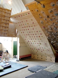 Разбираем понятия в скалолазании. Часть 5. Кампусборд (campusboard), Фингерборд (fingerboard), Системборд (Systemboard)Мунборд (moonboard, Школалазание, скалолазание в Красноярске)