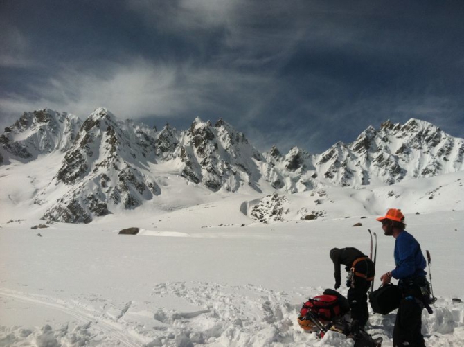 Прогулка по Гималам. В поисках Шамбалы или Poor Man Heli. (Горные лыжи/Сноуборд, бир, бэккантри, гималаи, индия, Манале, параплан, ски-тур, сплит-тур, сплитборд, трекинг)