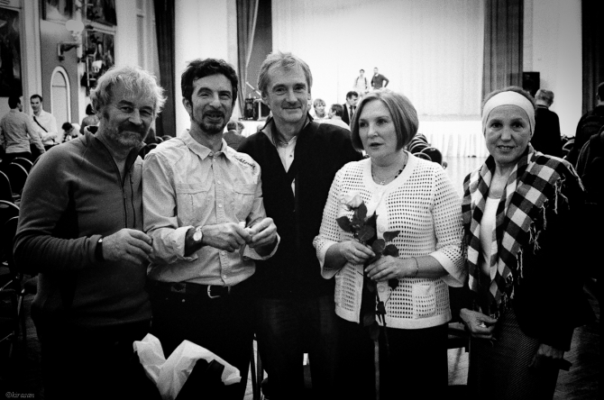 Альпинисты на уровне моря (Альпинизм, золотой ледоруб, русское географическое общество)