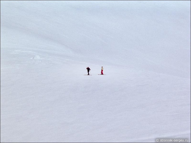 На склонах потухшего вулкана (Горные лыжи/Сноуборд, эльбрус, потухший вулкан, горы, горные лыжи, фото Эльбруса, отдых)
