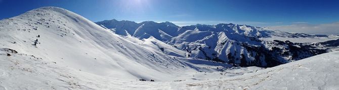 Солнечный скитур в долинах Прииссыкулья (фоторепорт о киргизском снеге, Горные лыжи/Сноуборд, алекс кузмицкий, киргизия, каракол, фрирайд, беккантри, отчеты, snow sense)