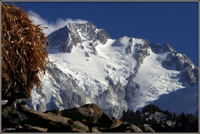 Новости зимней и холоооодной Нанги! (Альпинизм, пакистан, нанга-парбат, экспедиции, зимние восьмитысячники, горы, русские на нанге, даниэль нарди, томаш мацкевич)