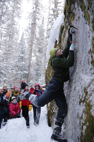 Столбы на Рождество (Альпинизм, рождественские столбы, соревнования, зима, красноярск, хитрушки, драйтулинг, марафон, бег)