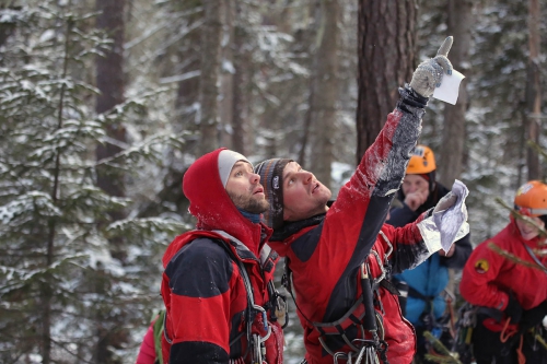 Столбы на Рождество (Альпинизм, рождественские столбы, соревнования, зима, красноярск, хитрушки, драйтулинг, марафон, бег)
