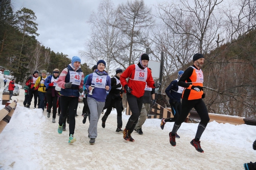 Столбы на Рождество (Альпинизм, рождественские столбы, соревнования, зима, красноярск, хитрушки, драйтулинг, марафон, бег)
